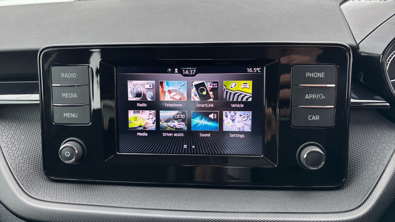 Skoda Fabia 1.0 MPI 80 SE Comfort 5dr Petrol Hatchback